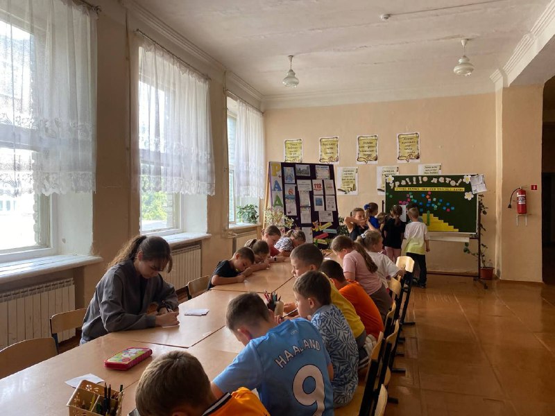 С весёлым настроением начался очередной день пришкольного лагеря &amp;quot;Радуга&amp;quot;!.